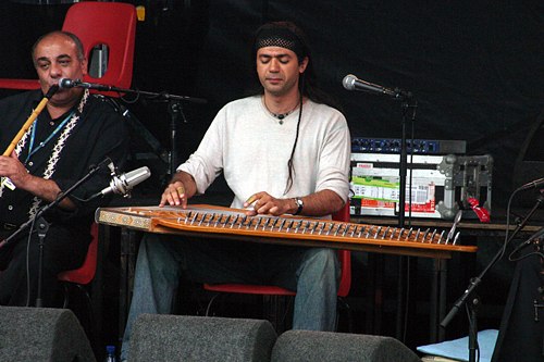 Abdullah Chhadeh & Nara @ WOMAD 2005